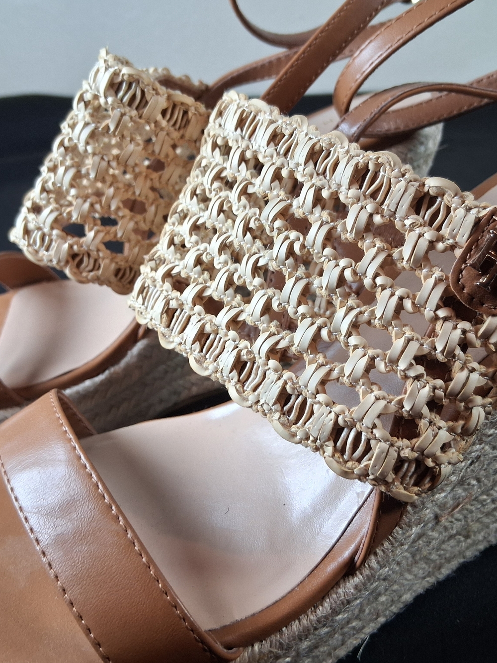 SKU99 Tommy Hilfiger Tan and Natural Crochet Espadrille Wedge Sandals Size 8 - Picture 6 of 6
